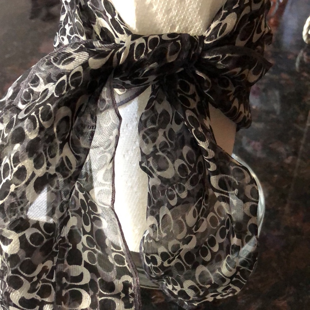 Coach ladies scarf black gray color - Picture 7 of 7